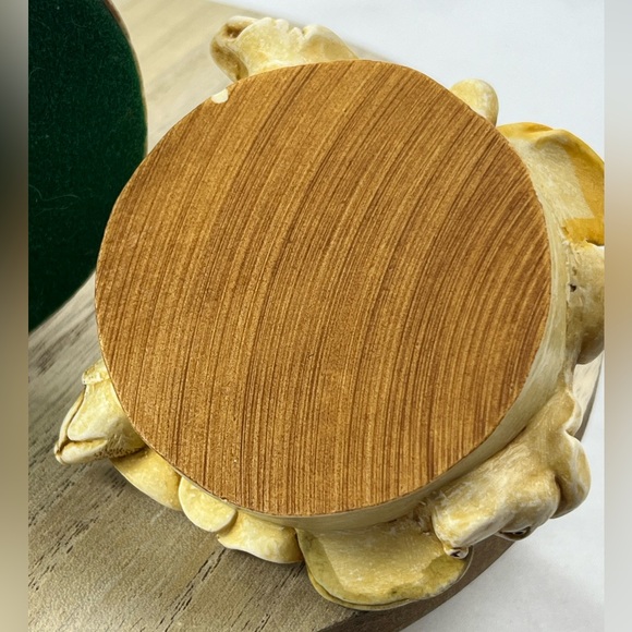 Trinket Box Harmony Kingdom "Mad Dogs & Englishmen" Antiquark 94 UK W/out Box - Picture 9 of 13